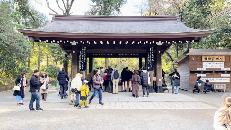 Tokyo: Meiji Jingu, Harajuku, Shibuya, and Shijuku Tour - Key points to know before booking