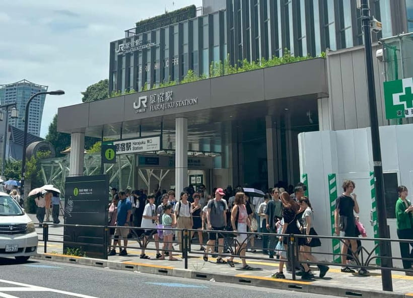 Tokyo: Meiji Jingu, Yoyogi Park & Takeshita Street Tour - The guides make the difference