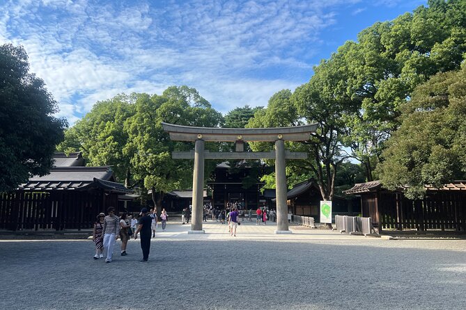 Tokyo: Meiji Shrine and Shinto Culture Walking Tour - Understanding Emperor Meiji and Empress Shoken