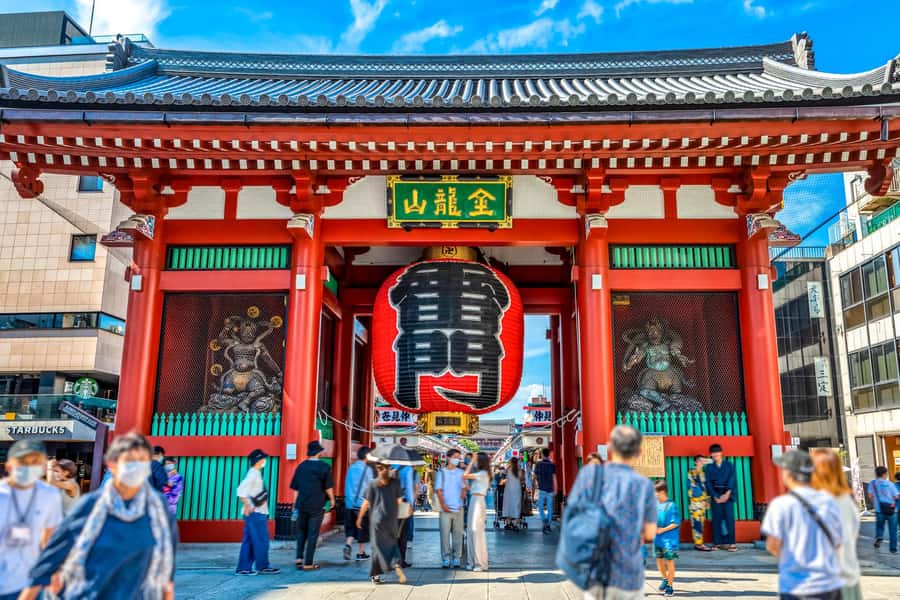 Tokyo: Old Town Asakusa Guided Tour -Senso-ji Temple Visit - Meeting at Asakusa Station and reaching the old town