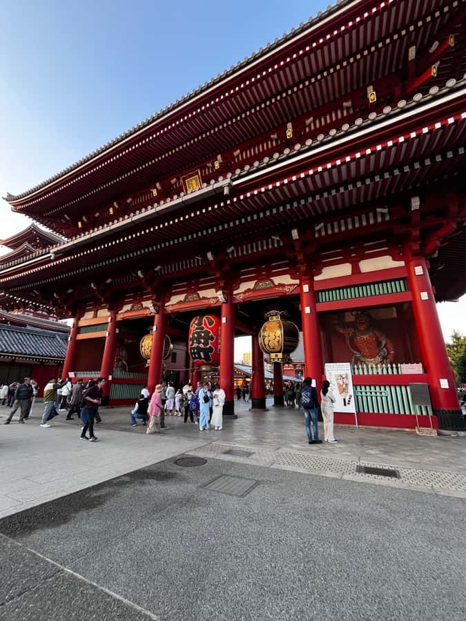 Tokyo: Old Town Asakusa Guided Tour -Senso-ji Temple Visit - What the guide adds to the experience