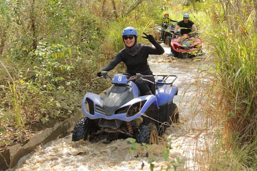 Uluwatu: Mud ATV Quad Bike Adventure Guided Tour - Lunch, coconut water, and the useful cleanup