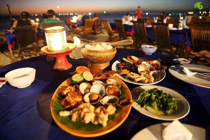 Uluwatu Sunset Tour: Kecak and Fire Dance with Jimbaran Dinner - Jimbaran Bay dinner: a convenient finish with mixed results