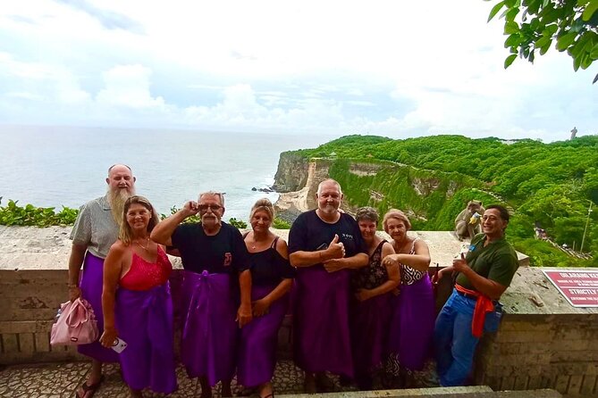Uluwatu Temple Entry and Kecak Fire Dance Ticket - The monkey problem, handled with common sense