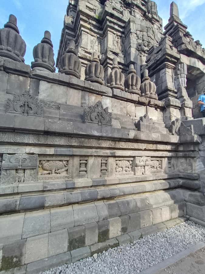 "Unveil the Secrets of Borobudur and Prambanan" - Is $15 good value for this Java temple day?
