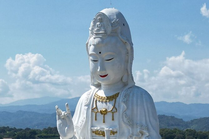 Visit Chiang Rai Temples and Lalitta Cafe from Chiang Mai - Why this Chiang Rai day trip works