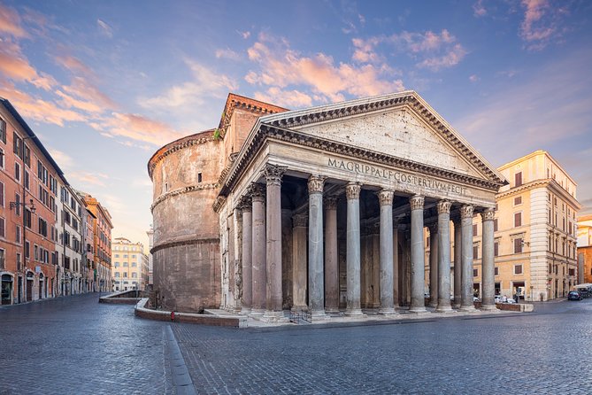 Walking Guided Tour and Rome's Iconic Temple Pantheon Entrance - What this one-hour Rome tour really offers