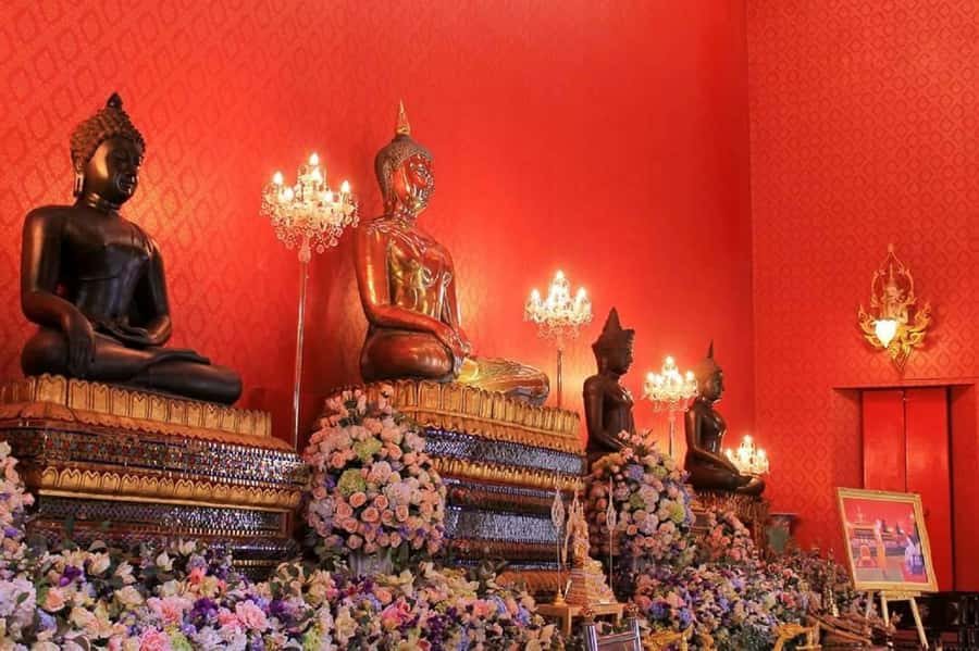 Wat Pho, Wat Arun and Wat Hong Rattanaram Private Tour - What the private guide adds