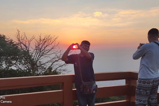 Wat Phra That Doi Suthep spiritual Sunrise Tour with an Ex-monk - Why this early start is worth considering