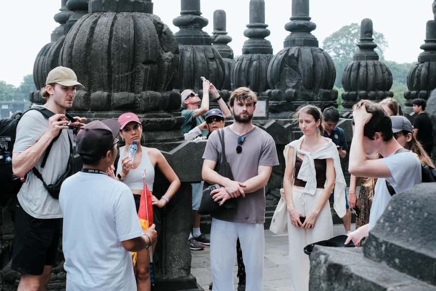 Yogyakarta: Borobudur Climb-up and Prambanan Guide Tour - What the guides add to the day