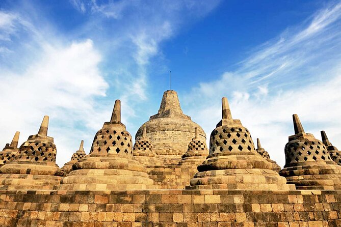 Yogyakarta: Borobudur Climb-up & Prambanan Day Trip All Inclusive - A useful note about Borobudur’s pace