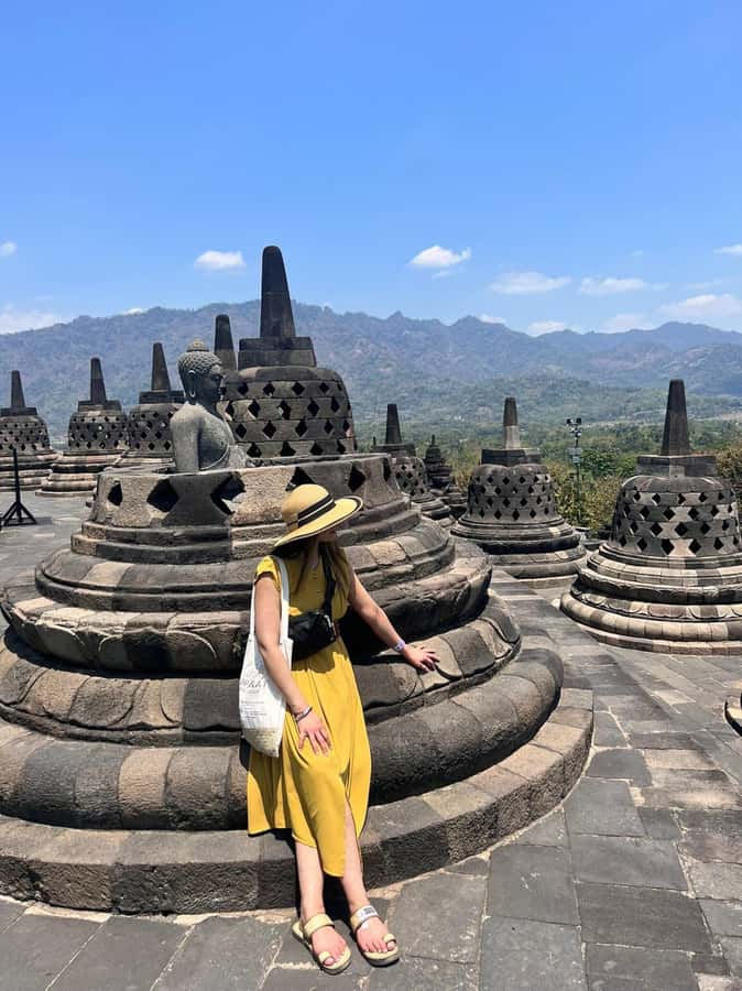 Yogyakarta: Borobudur ClimbUp (sunrise option) & Prambanan - Key points at a glance