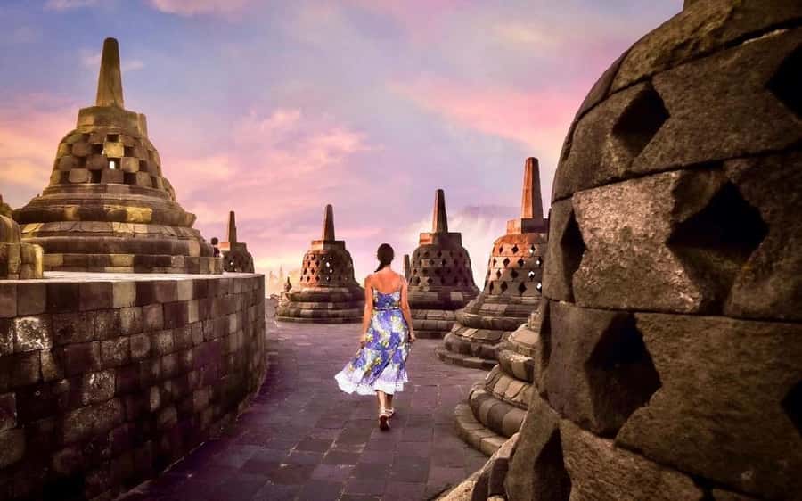 Yogyakarta: Borobudur Sunrise & Prambanan ClimbUp Guarantee - The pre-dawn pickup from Yogyakarta
