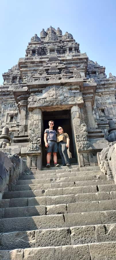 Yogyakarta : prambanan temple sunset with expert local guide - The return journey and dinner option