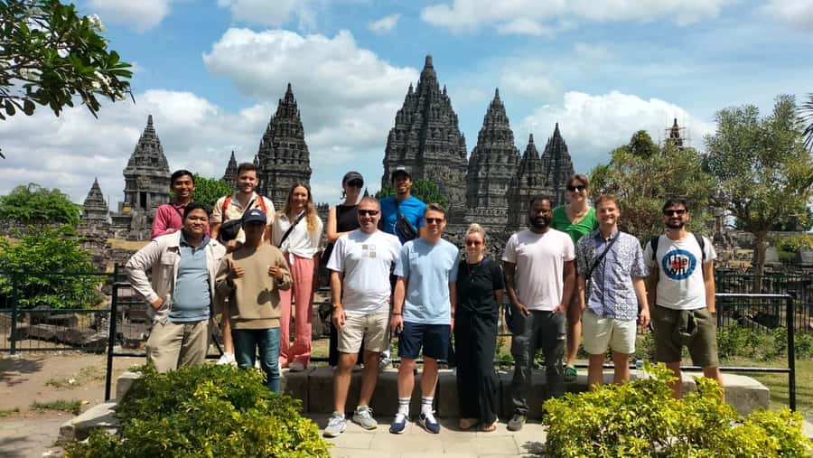 Yogyakarta : prambanan temple sunset with expert local guide - Is $27 good value?