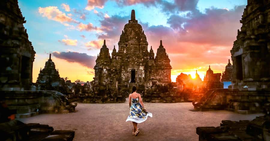 Yogyakarta : prambanan temple sunset with expert local guide - Who should book this Prambanan sunset tour?