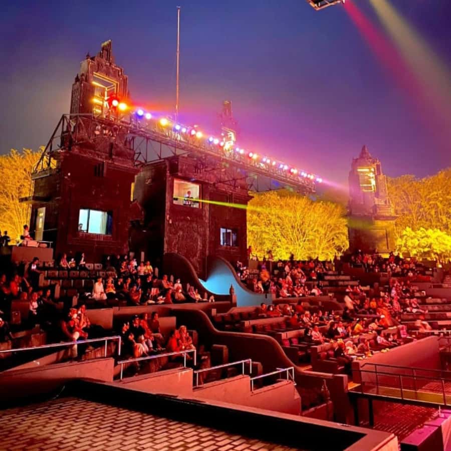 Yogyakarta : Ramayana Ballet Prambanan Show Ticket - The setting changes with the season