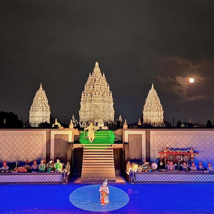 Yogyakarta : Ramayana Ballet Prambanan Show Ticket - Choosing between the two ballet productions