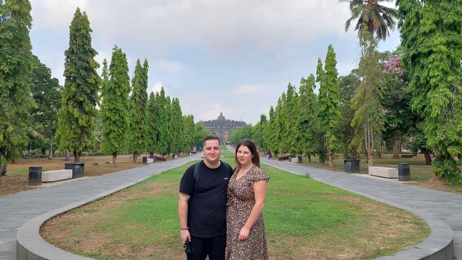 Yogyakarta: Sunrise Borobudur & Prambanan, with lunch option - Who should book this sunrise temple day